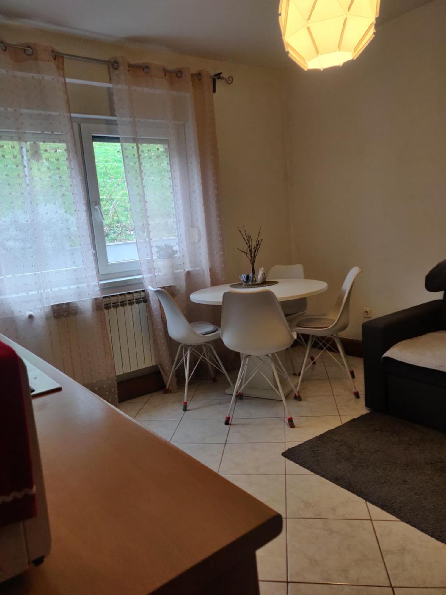 Apartman Malina Karlovac Kamer foto